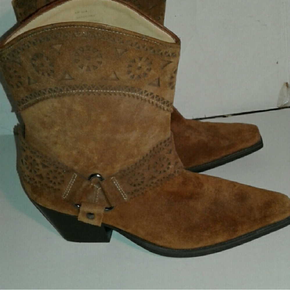 MeToo leather boots NEW never worn